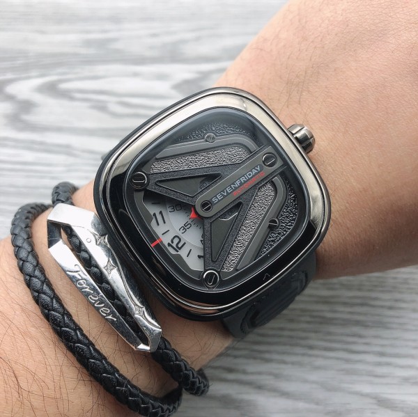  Watches Seven Friday 322851 size:47*13 mm