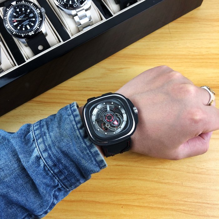  Watches Seven Friday 322820 size:47*13 mm