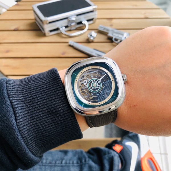  Watches Seven Friday 322801 size:47*13 mm