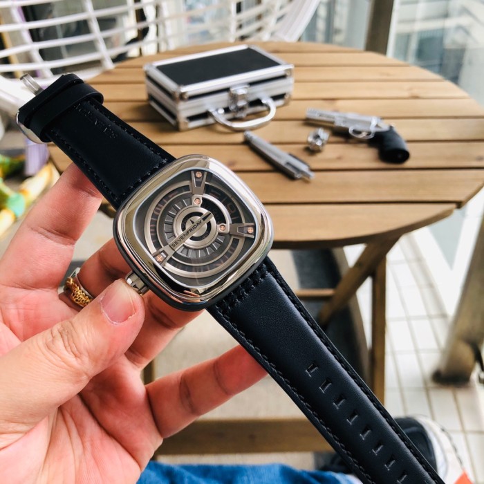  Watches Seven Friday 322809 size:47*13 mm