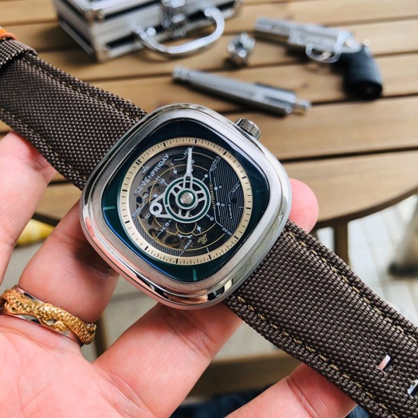  Watches Seven Friday 322801 size:47*13 mm