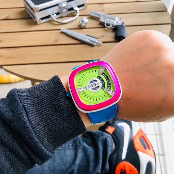  Watches Seven Friday 322800 size:47*13 mm