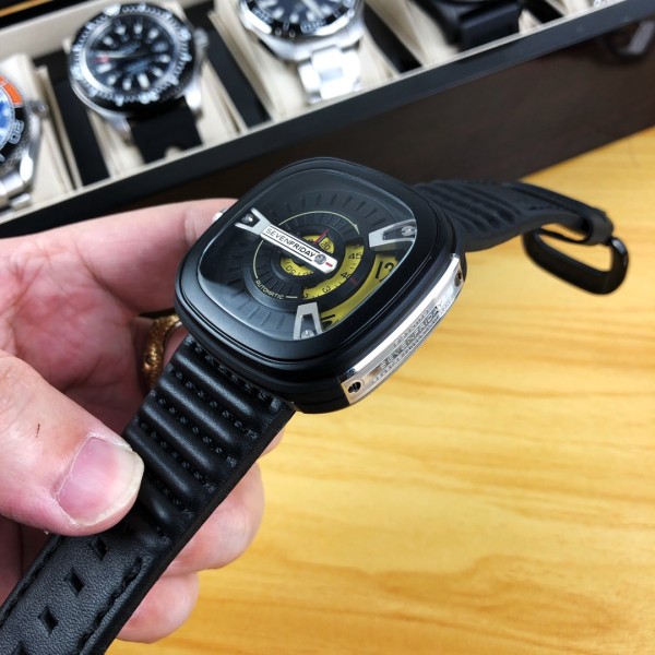  Watches Seven Friday 322818 size:47*13 mm