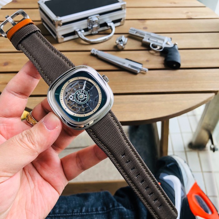  Watches Seven Friday 322801 size:47*13 mm