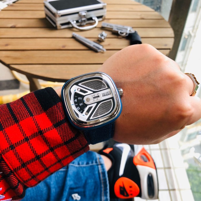  Watches Seven Friday 322805 size:47*13 mm