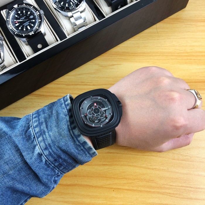  Watches Seven Friday 322820 size:47*13 mm