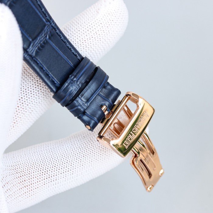 Watches  AudemarsPiguet  323149 size:41*10.4 mm