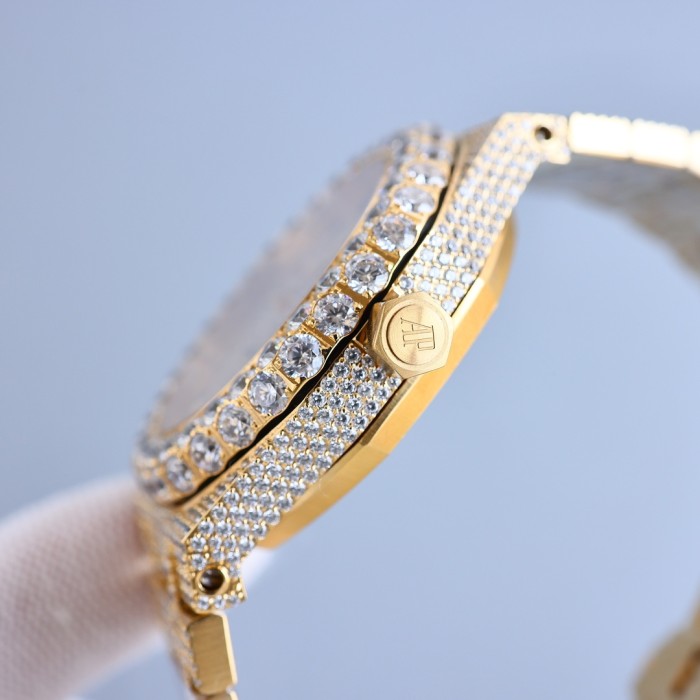 Watches  AudemarsPiguet 323097 size:42*12 mm