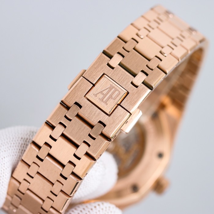 Watches  AudemarsPiguet 323141 size:41*10.4 mm