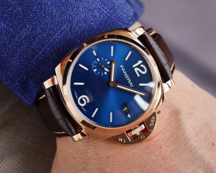 Watches  PANERAI 322861 size:42 mm