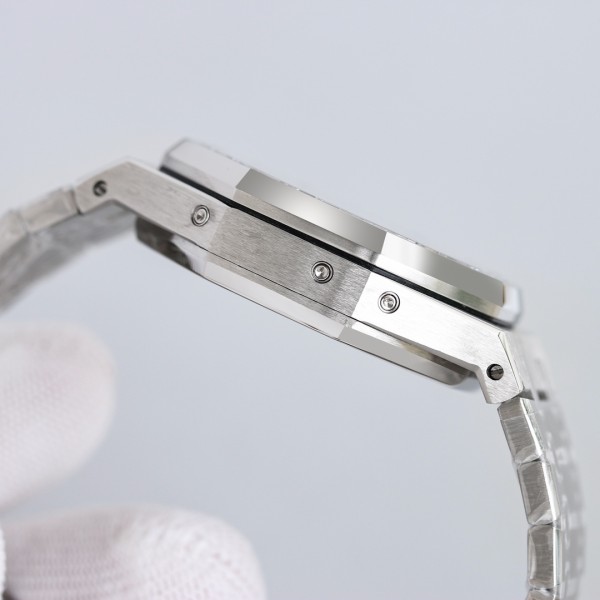 Watches  AudemarsPiguet 323139 size:41 mm