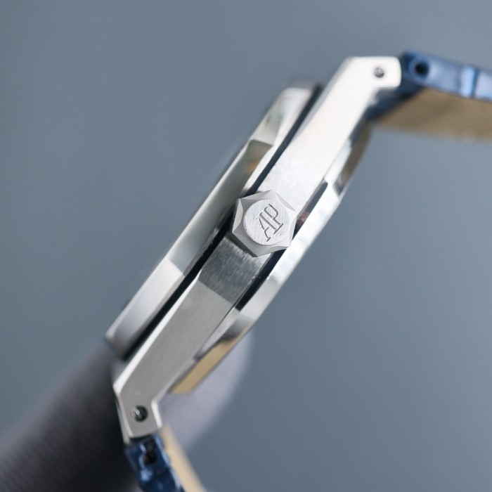 Watches  AudemarsPiguet 323084 size:41*12 mm