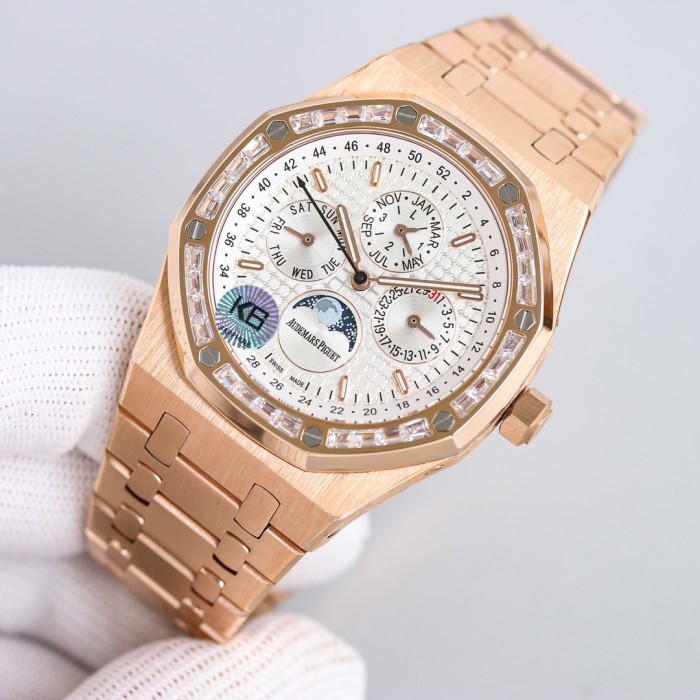 Watches  AudemarsPiguet 323142 size:41*10.4 mm
