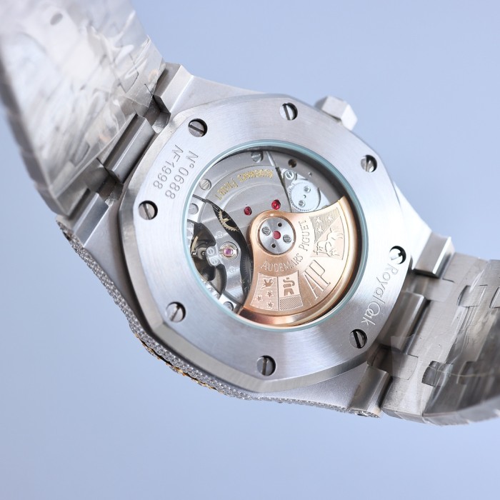 Watches  AudemarsPiguet 323100 size:42*12 mm