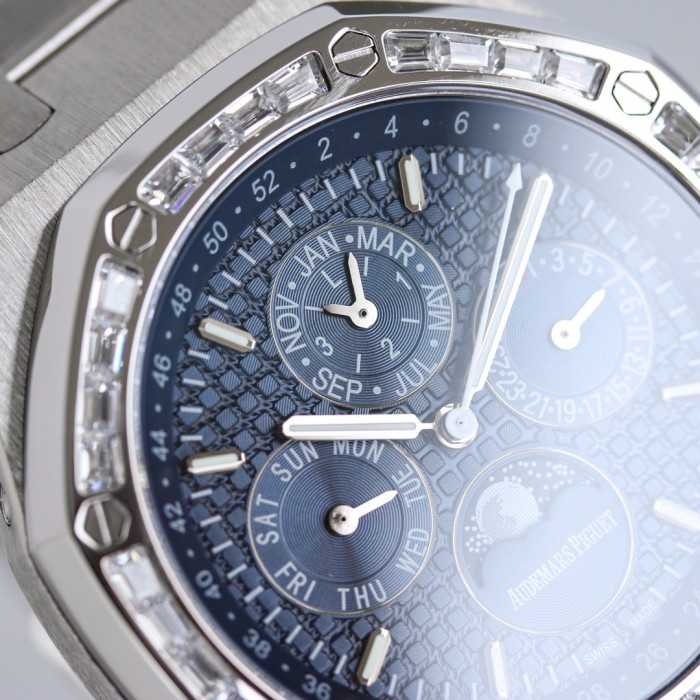 Watches  AudemarsPiguet 323139 size:41 mm