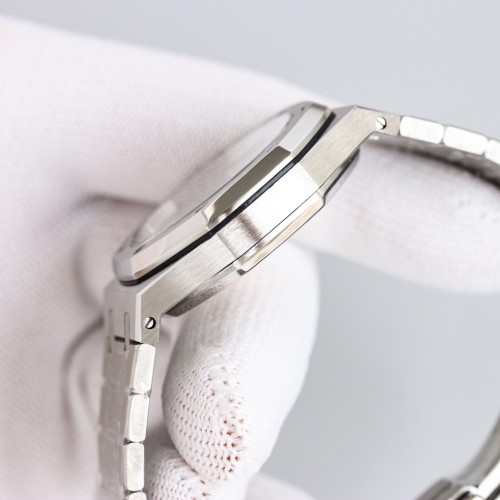 Watches  AudemarsPiguet 15550ST 323151 size:37 mm