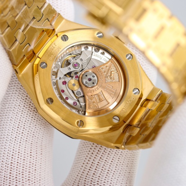 Watches  AudemarsPiguet 15550ST 323153 size:37 mm