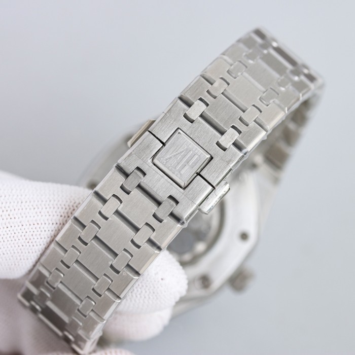 Watches  AudemarsPiguet 323139 size:41 mm