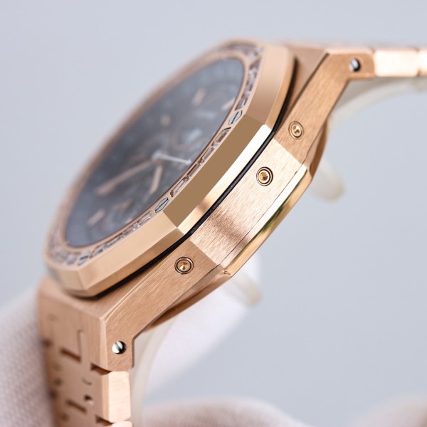 Watches  AudemarsPiguet 323141 size:41*10.4 mm