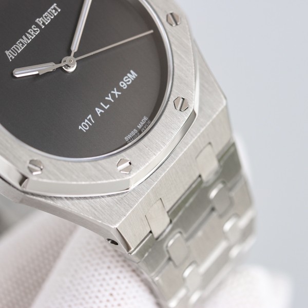 Watches  AudemarsPiguet 15550ST 323152 size:37 mm