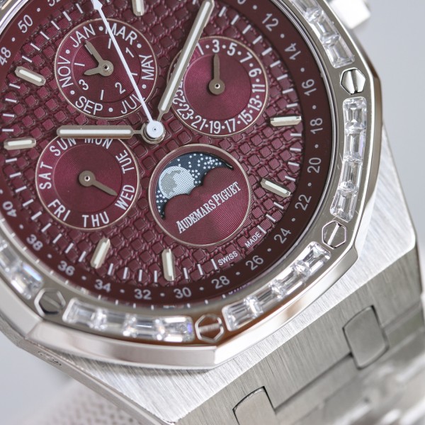 Watches  AudemarsPiguet 323140 size:41*10.4 mm