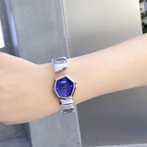 Watches Dior 323417 size:26*32 mm