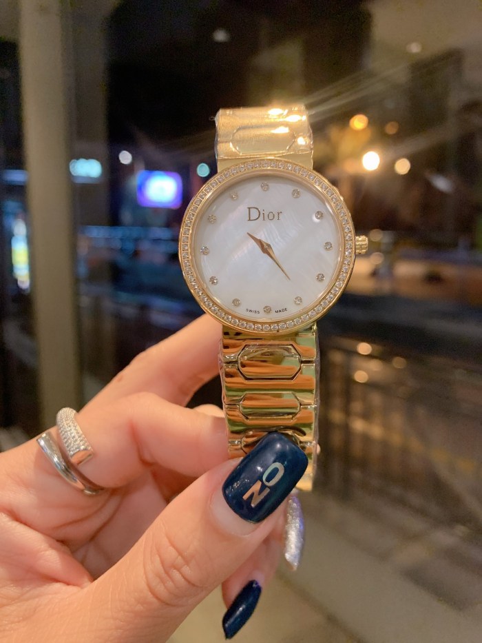 Watches Dior 323369 size:26*32 mm