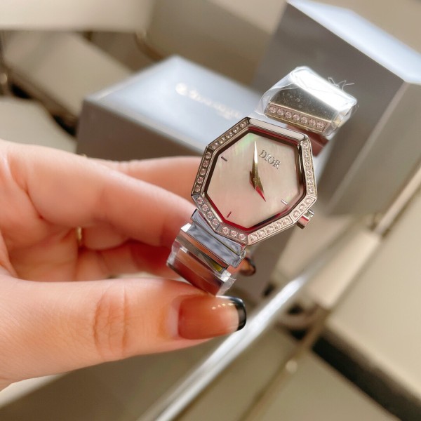 Watches Dior 323397 size:33 mm