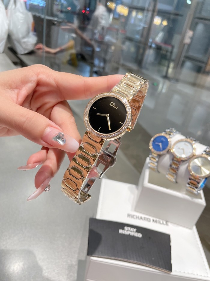 Watches Dior 323425 size:26*32 mm