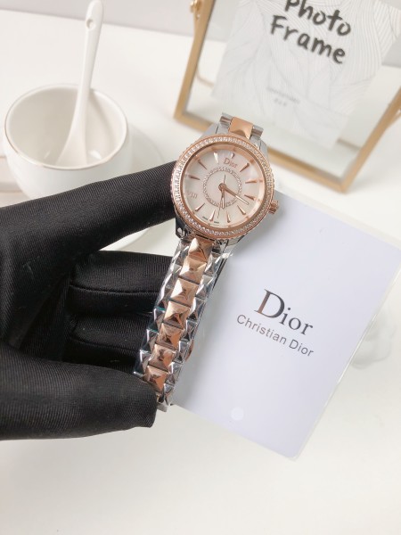 Watches Dior 323386 size:34 mm