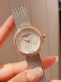 Watches Dior 323385 size:34 mm