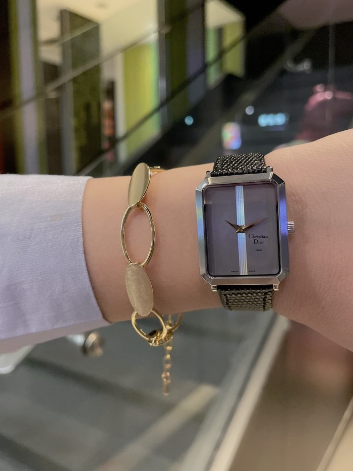 Watches Dior 323373 size:26*32 mm