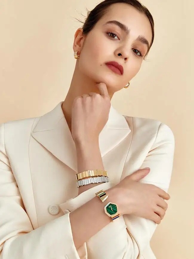 Watches Dior 323452 size:25*17 mm