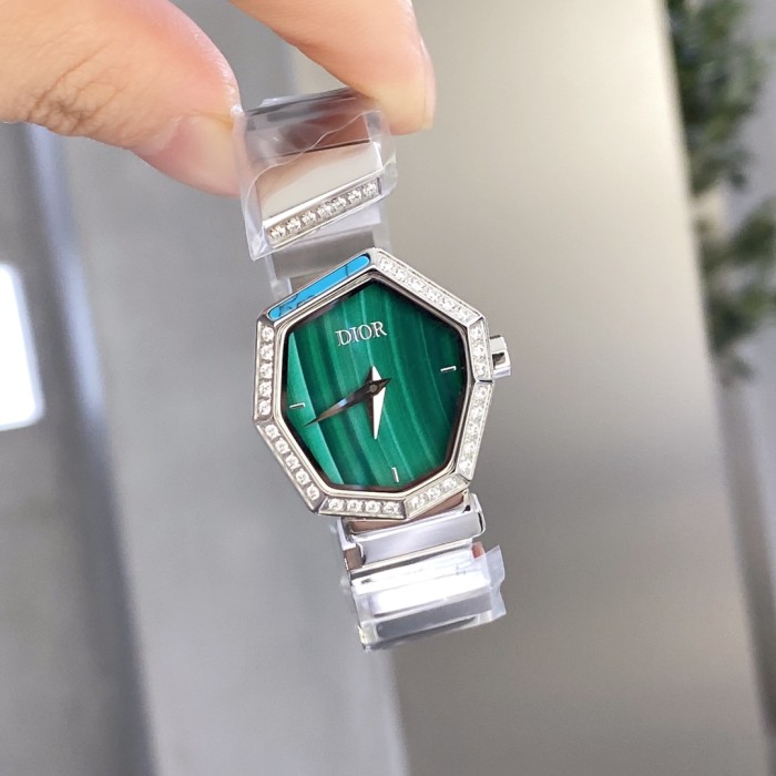 Watches Dior 323416 size:26*32 mm