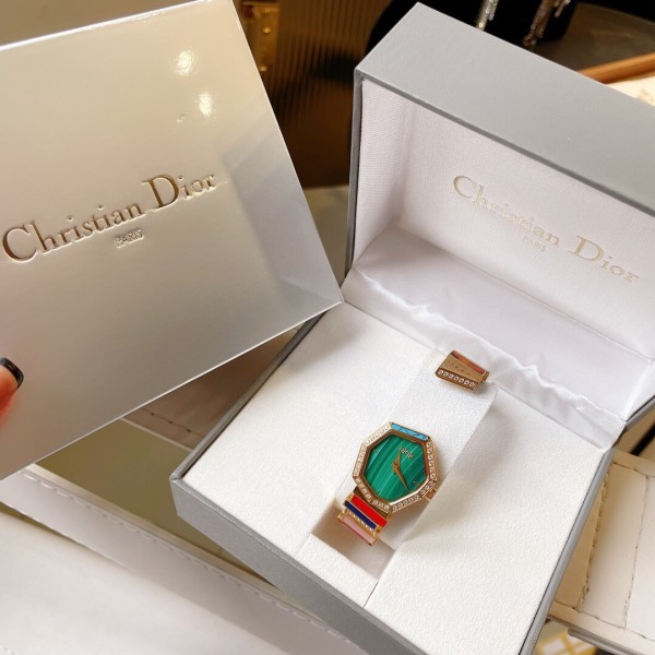 Watches Dior 323404 size:33 mm