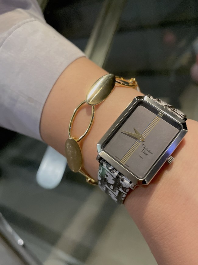 Watches Dior 323376 size:26*32 mm