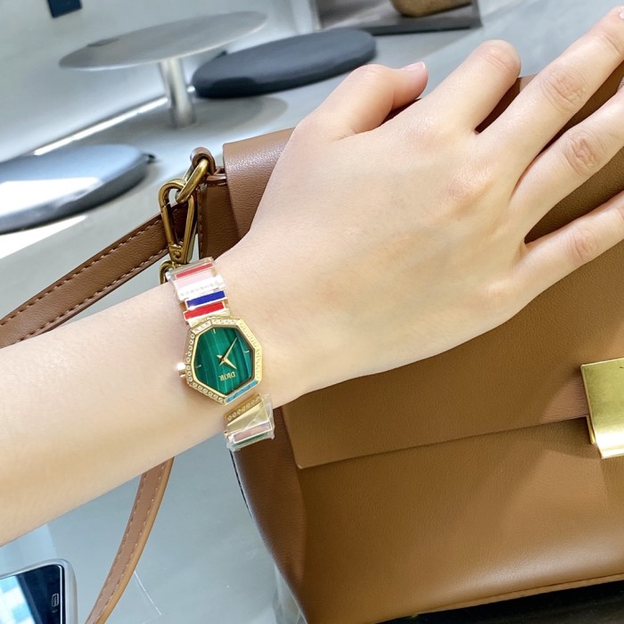 Watches Dior 323421 size:26*32 mm