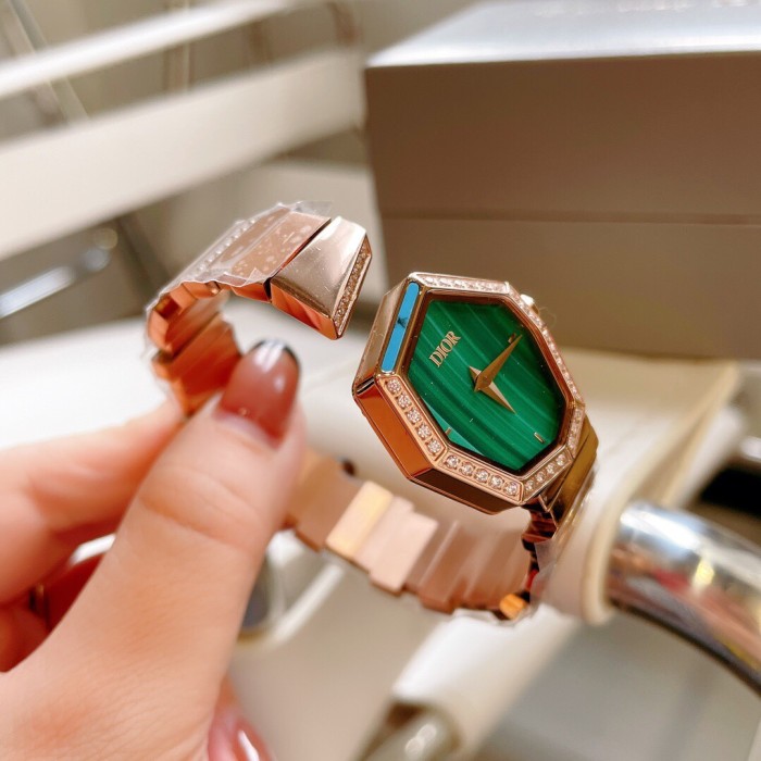 Watches Dior 323401 size:33 mm