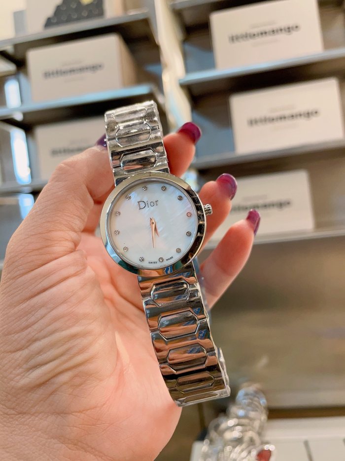 Watches Dior 323437 size:34 mm