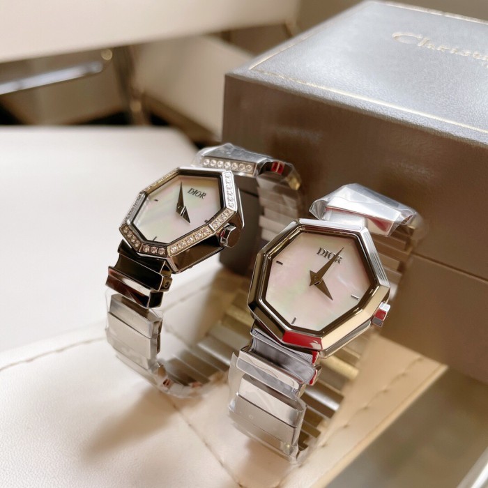 Watches Dior 323397 size:33 mm