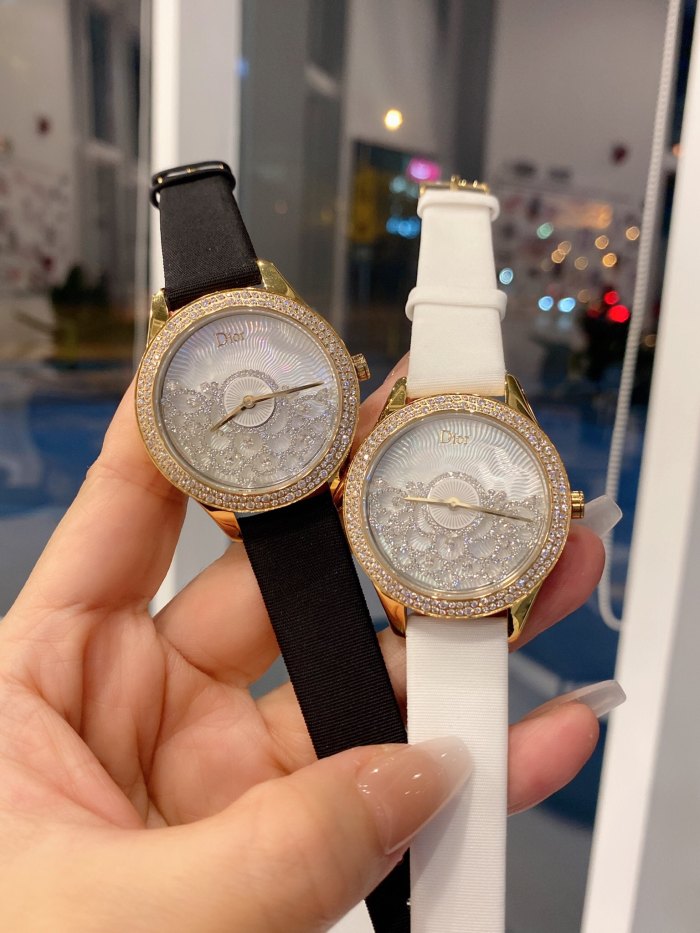 Watches Dior 323390 size:34 mm