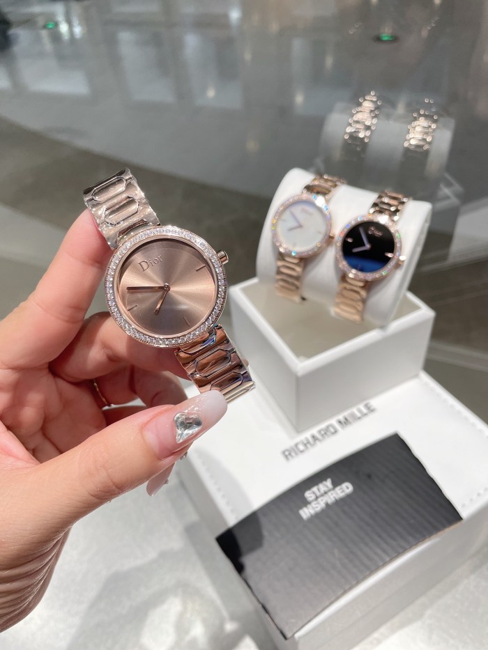 Watches Dior 323424 size:26*32 mm