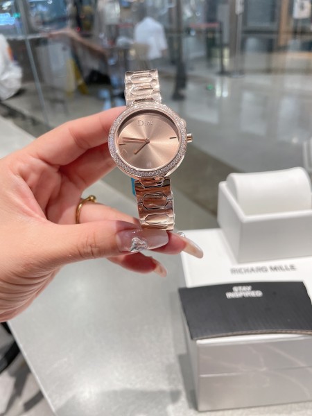 Watches Dior 323424 size:26*32 mm