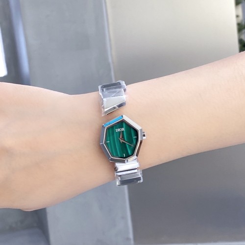 Watches Dior 323417 size:26*32 mm