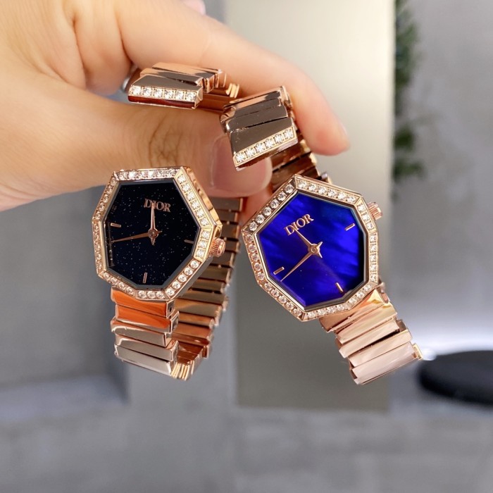 Watches Dior 323406 size:33 mm