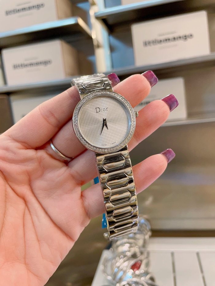 Watches Dior 323438 size:34 mm