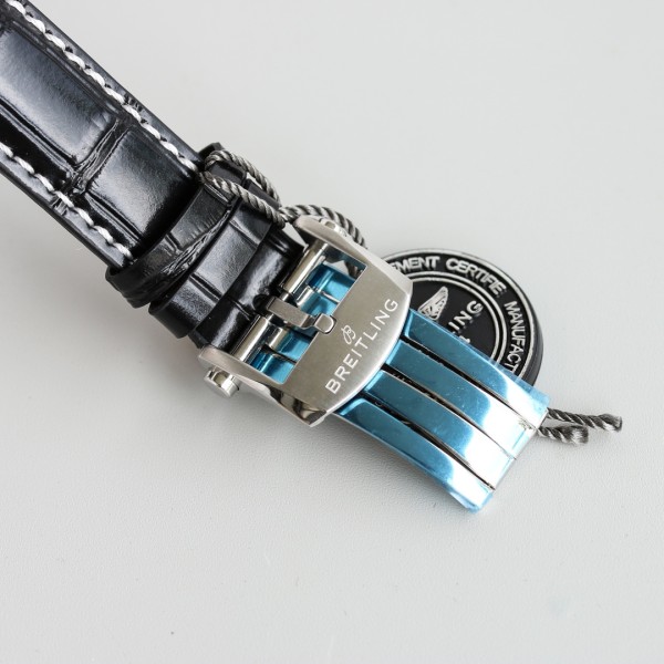 Watches BREITLING 323174 size:40*11 mm