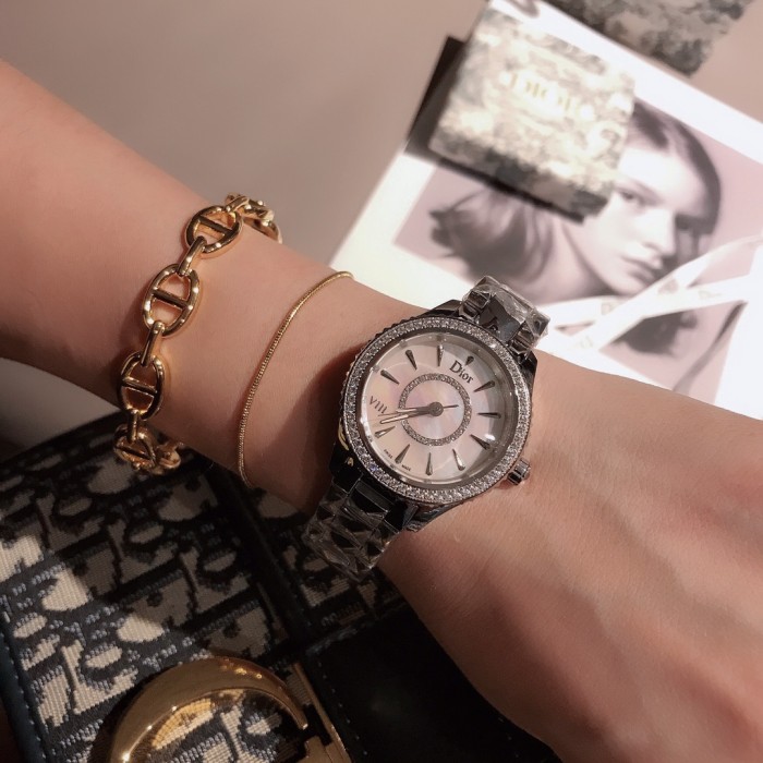 Watches Dior 323387 size:34 mm