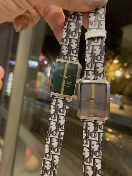 Watches Dior 323375 size:26*32 mm