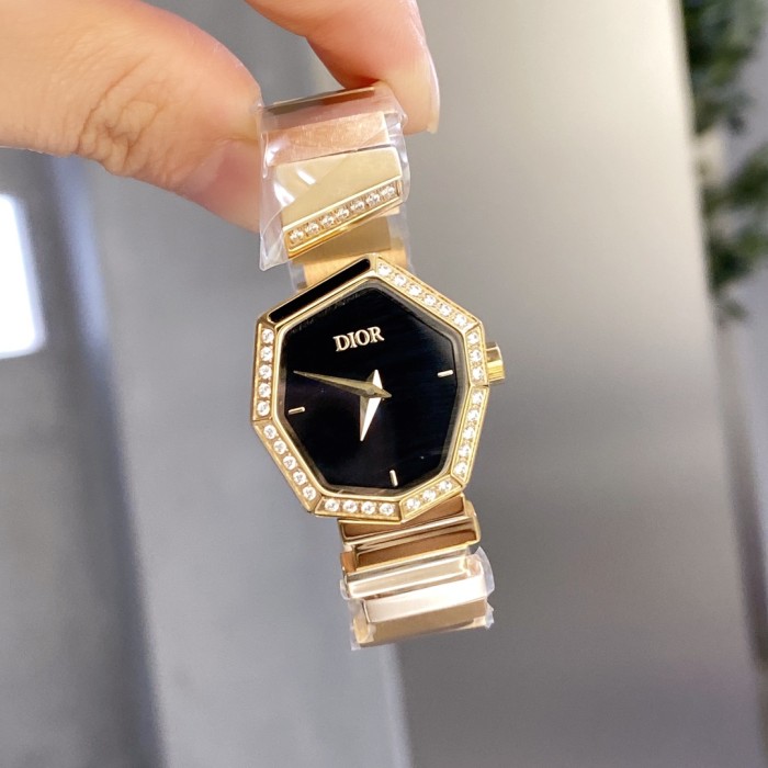 Watches Dior 323419 size:26*32 mm